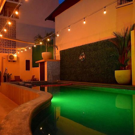 Hotel Cabinas Midey Puntarenas Exteriör bild